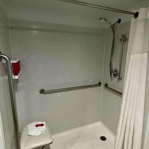 Queen Room Roll Shower Disability Access